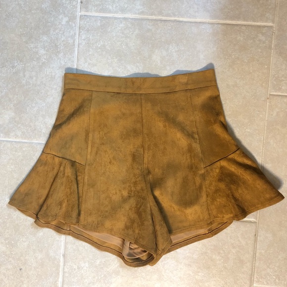 Suede Shorts NEVER WORN from Revolve - Picture 4 of 6